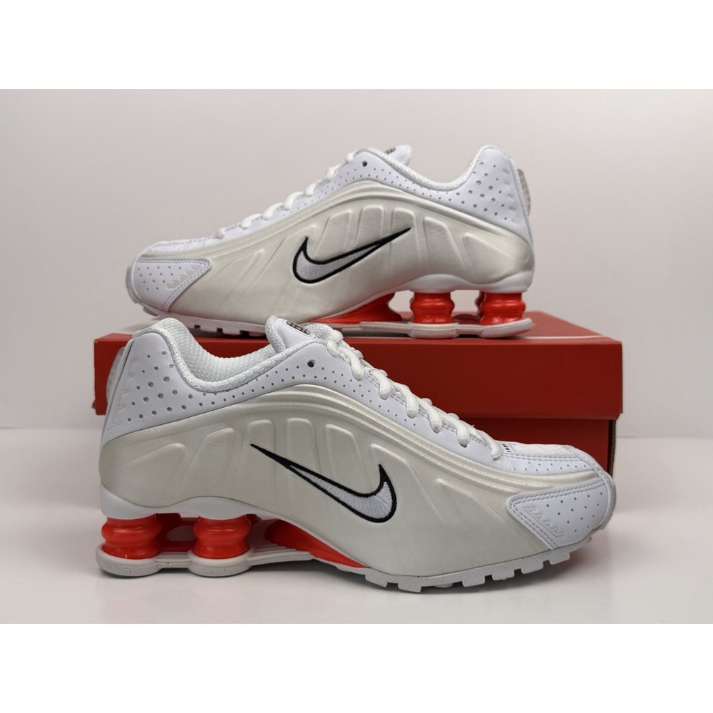 Nike Shox R4 Sneaker Women Sz 6 White Phantom Blanc AR3565-103